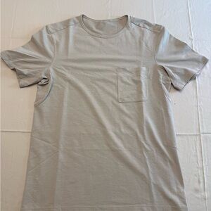 Lululemon Pocket Tee Men’s Medium Gray Knit Performance Casual Shirt